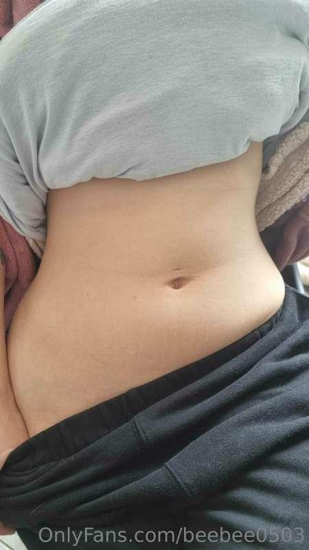 What type of belly button content do you want to see? 🥰