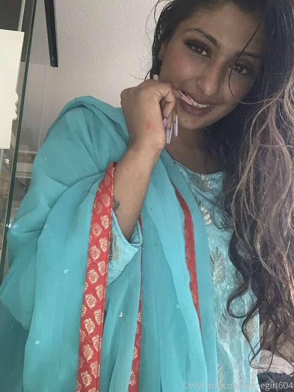 ADDING SOME SPICE ON UR FEED (;  (rare moment of me in cultu..