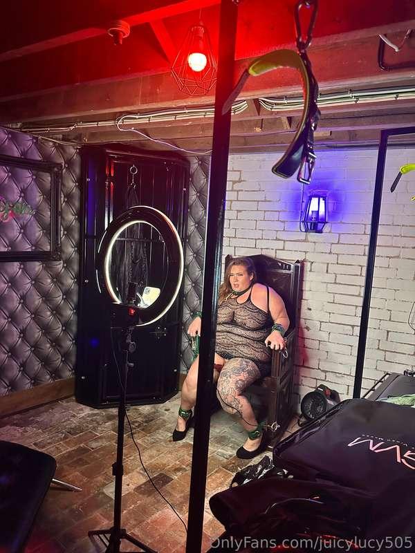 What’s going on here?!! 🫣 a little BTS!!! Video will be post..