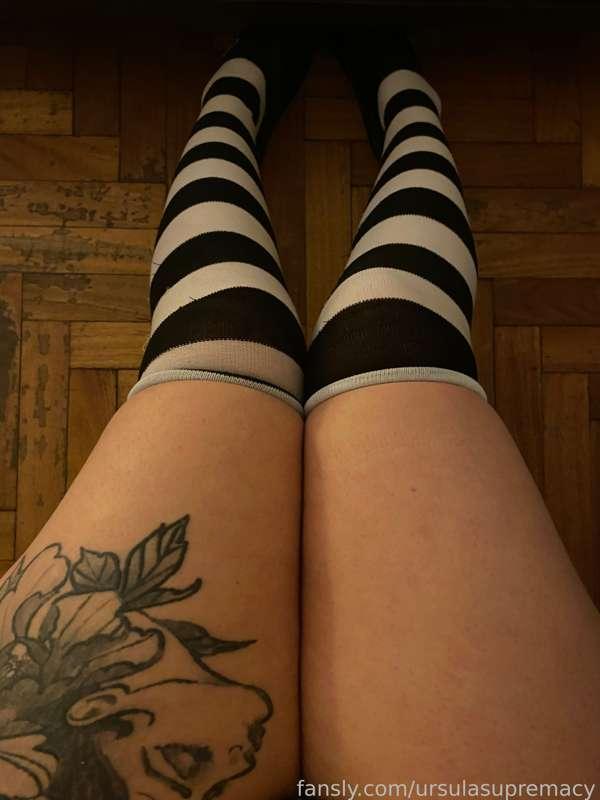 Thick thighs things: it’s hard to find socks of my size lol