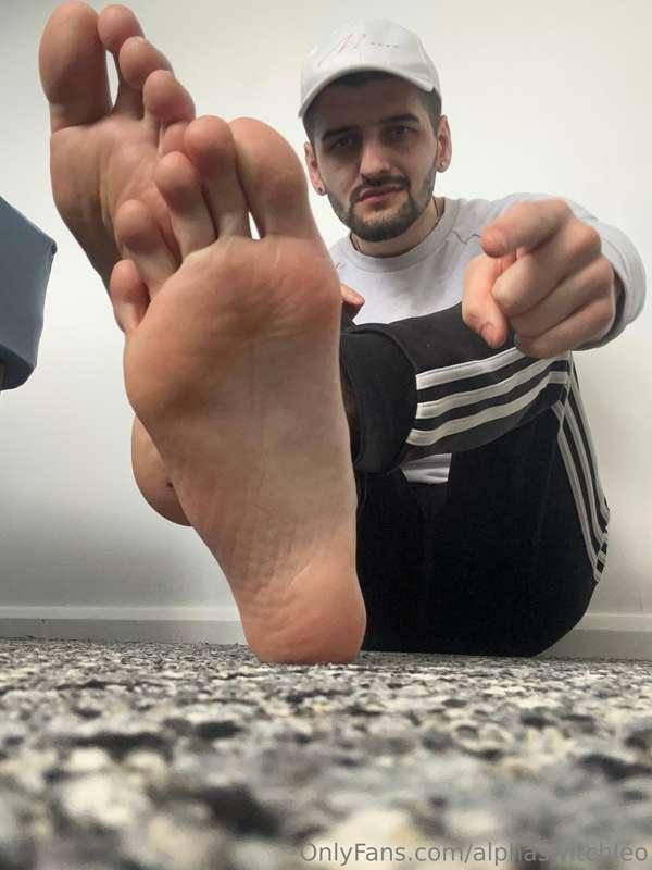 Time to put your tongue to work boys 😈