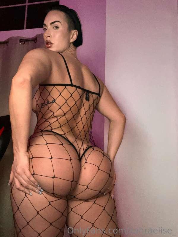 Fishnet lingerie will always be sexy. DM me for more sexy pi..