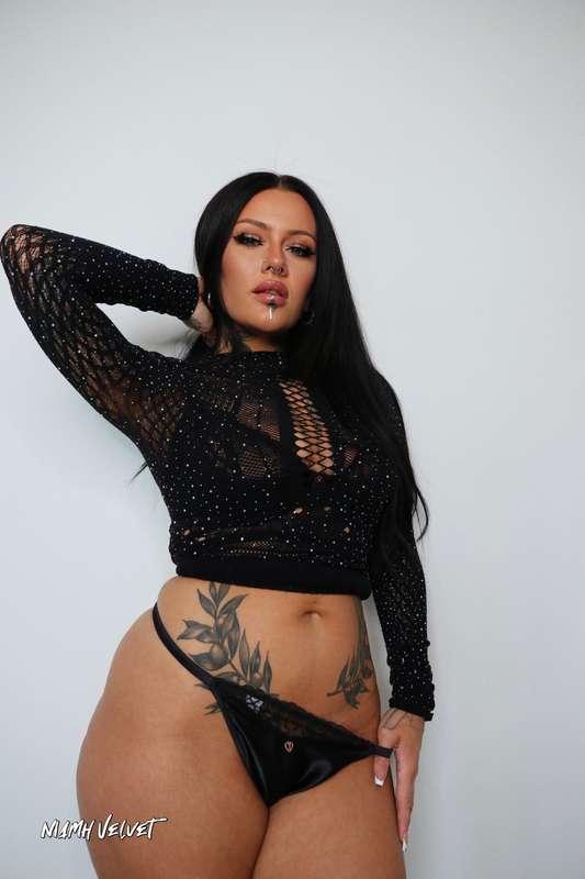 niamhvelvetvip image #0