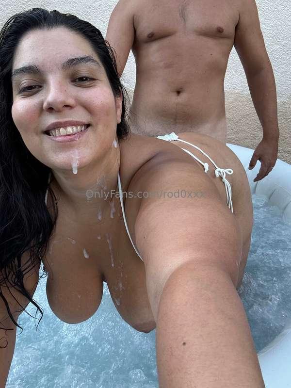 Fucking in the jacuzzi with @dulcedailin 🫧🫧🫧Tip $10 for the ..