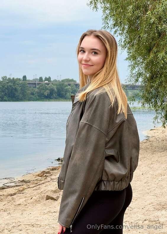 ## ❤️ PRETTY GIRL @victoria_lewis ❤️This hot girl @victoria_..