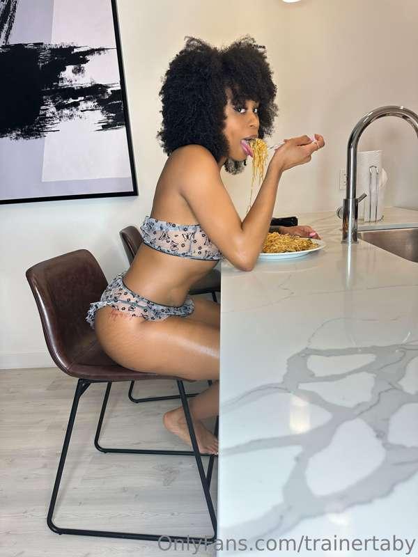 Who’s hungry?😋