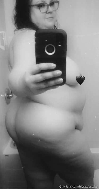 Happy Hump day everyone. Cum hump my lumps.