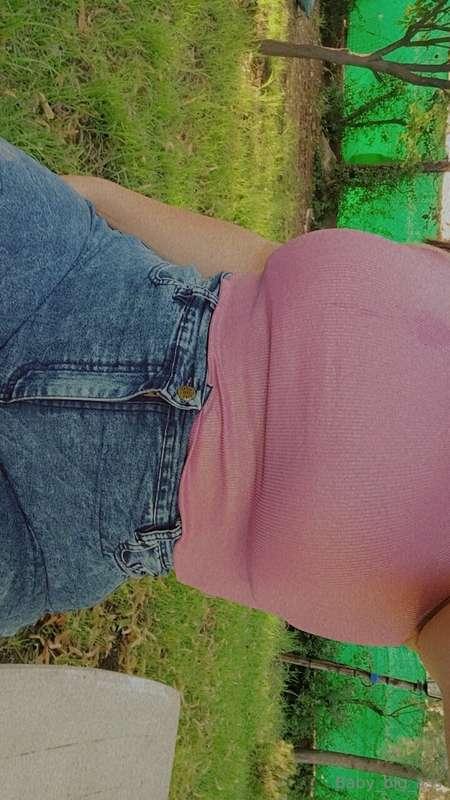 Do you like how my jeans look?
