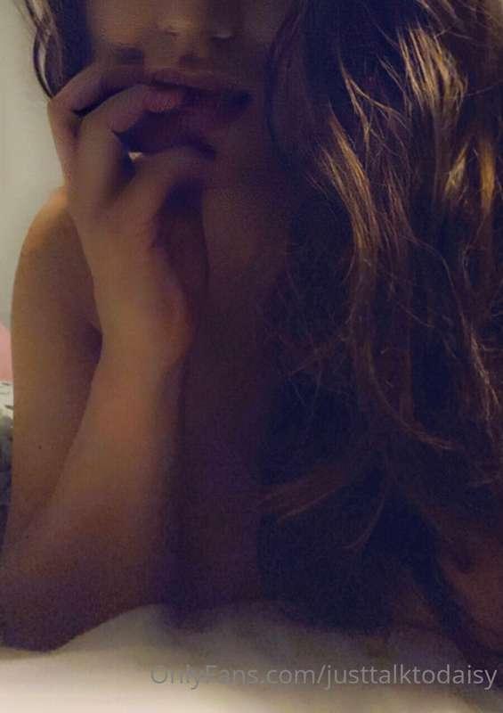 Who wants to relax with me ?  Go see my uncensored content s..