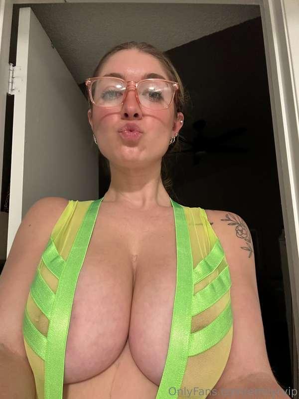Which one for you? 🙈😈💚
