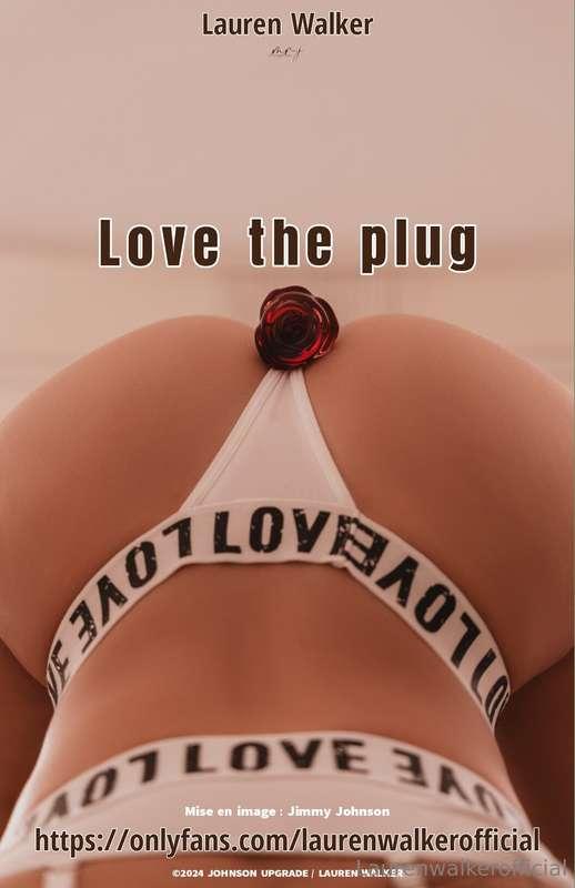 Hey love 🤍 My new video - Love The Plug - is now up on my OF..