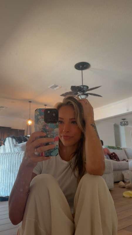 Goodmorning handsome 💋