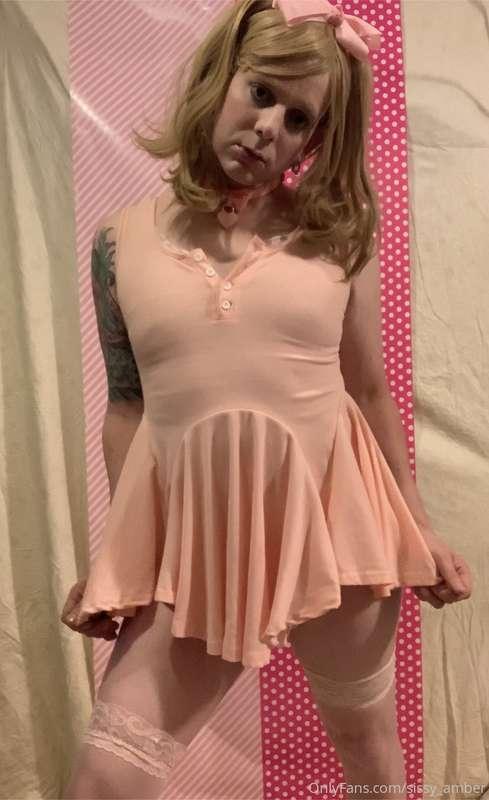 sissy_amber image #0