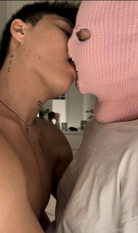 How to be a good kisser? 💋 (video soon) 😈