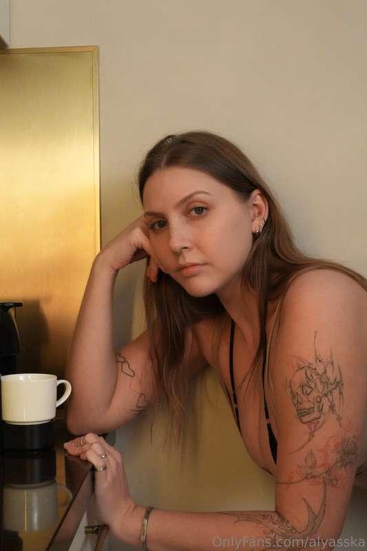 Coffee or tea? Which side are you on🤔😘