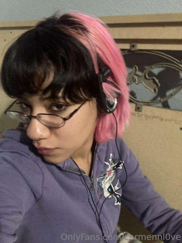 I’m Starting college tomorrow! Thank you all for
Subbing to ..