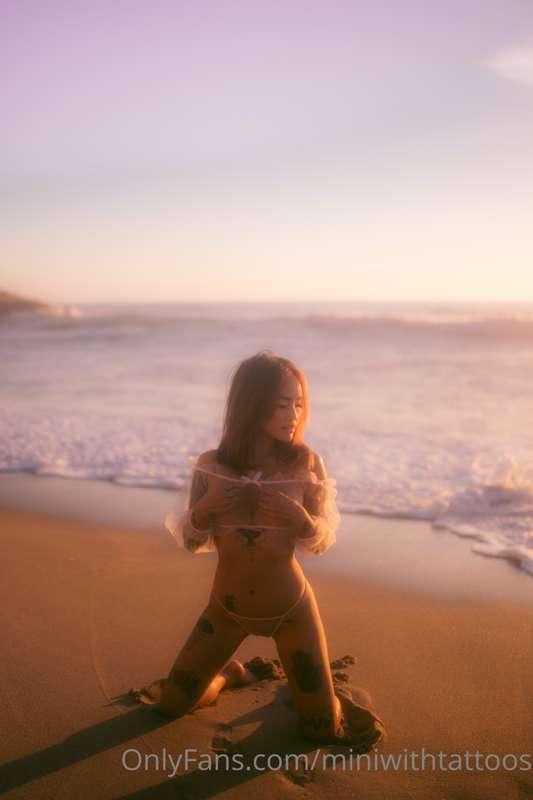 Sunsets at the beach ✨