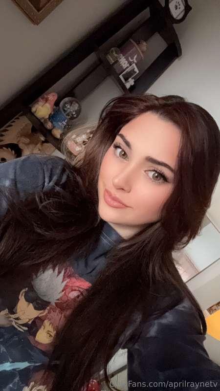 Hai :3