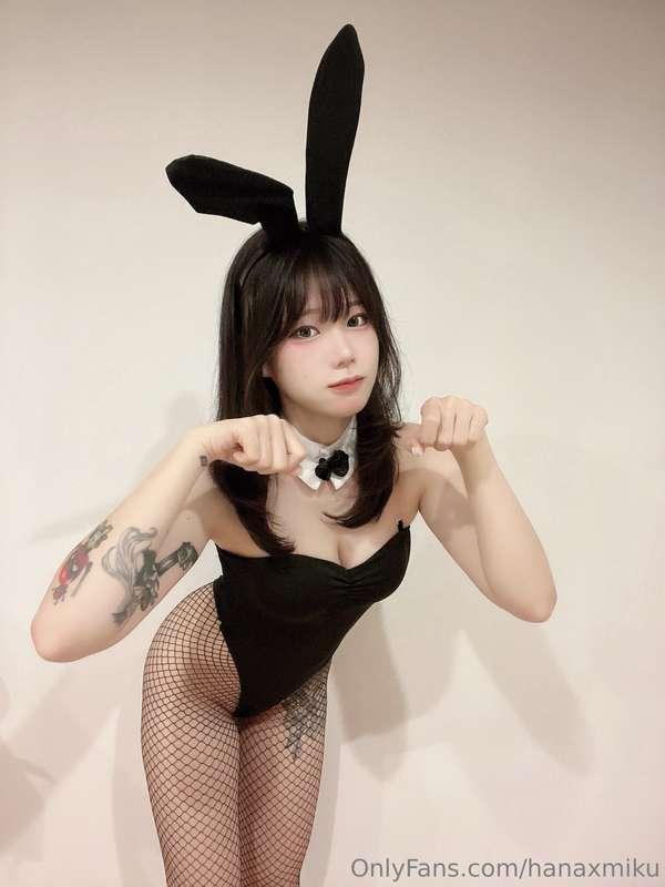 hiiii,, you can come sit with me 🤍🐰