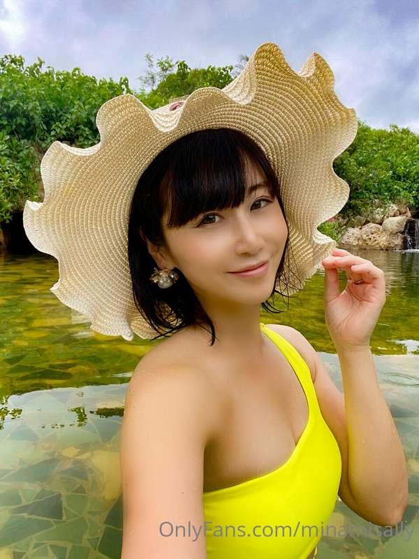 I've been shooting in Miyakojima 🌴🐠  I took a lot of gravure..