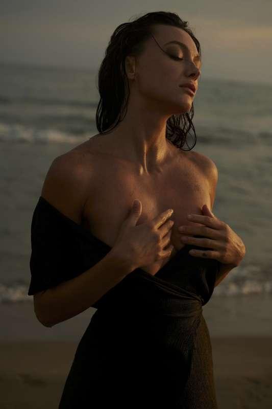 Anna - part 2 Gold