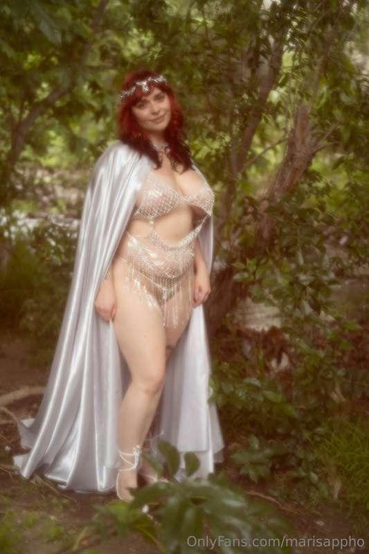 glittering elven queen