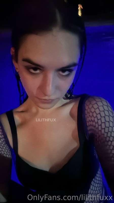 lilithfuxx image #3