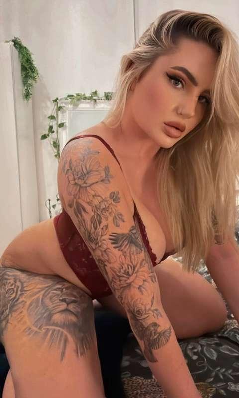 How do you want me? 😏💋