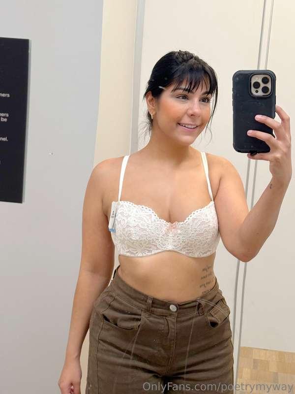 Dressing roomPpv coming tonight 😘