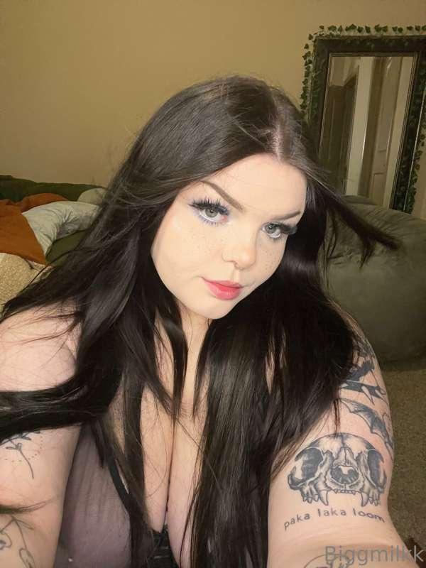 Feelin extra pretty lately