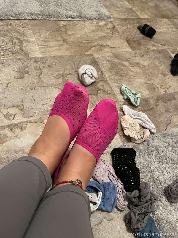 I have so many small pedi socks for sale! $7 a pair🥰🥰