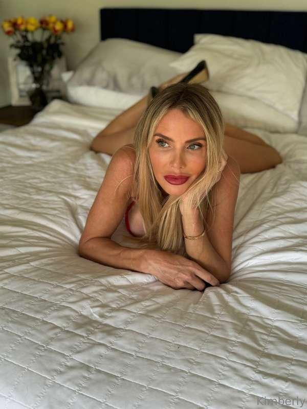 Cancel all your plans today and get naughty with me babe 😘
