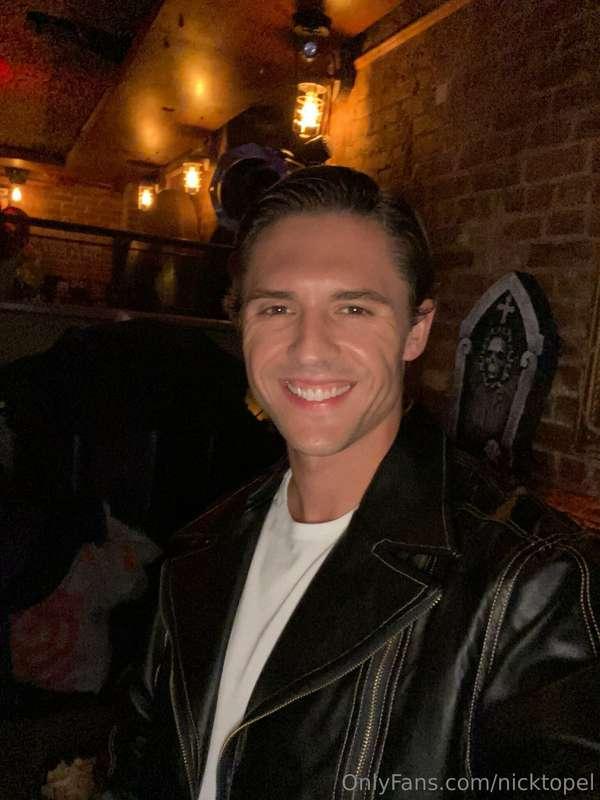 I was Danny Z last night lol

I got chills, they're multiply..