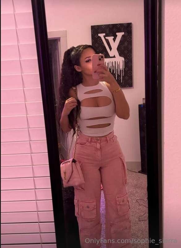 Tell me what u want to see more of 💕