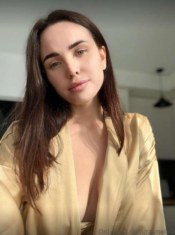 🔥𝐅𝐑𝐄𝐄 𝐏𝐀𝐆𝐄 🔥 @rayneleia😈My hot friend @rayneleia loves to sh..