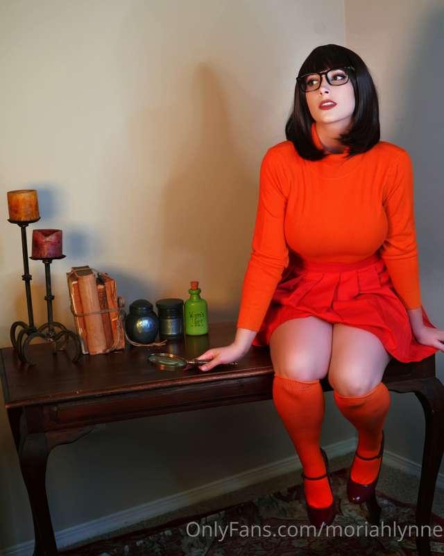 First set is up!!! 
Velma is one of my favorite cosplays and..