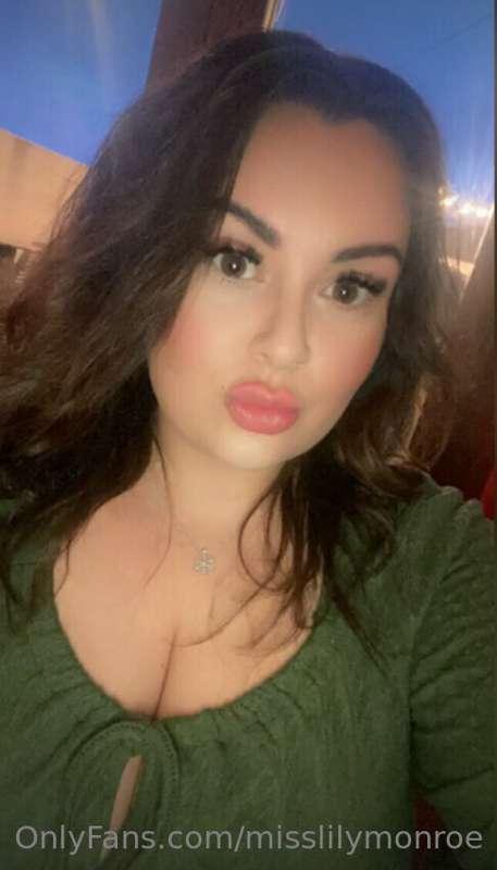 Who is up for a sexting session or perhaps want a new custom..