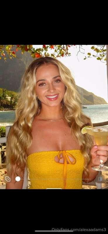 Help! I cant decide... should i keep my hair super blonde (f..
