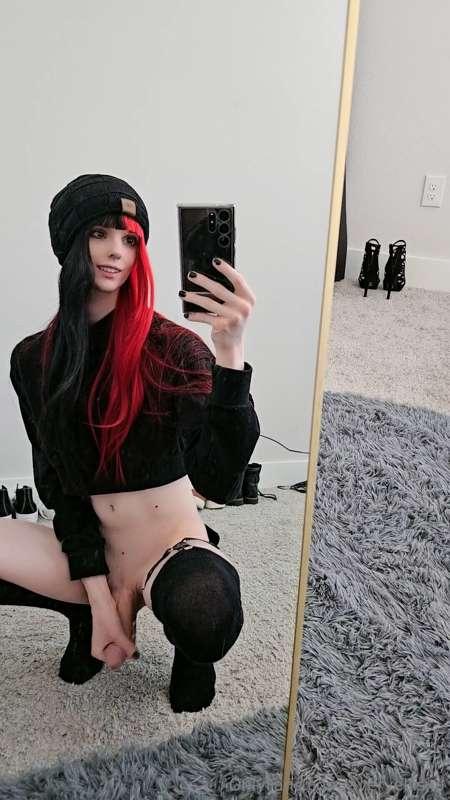 averyellisxo image #0