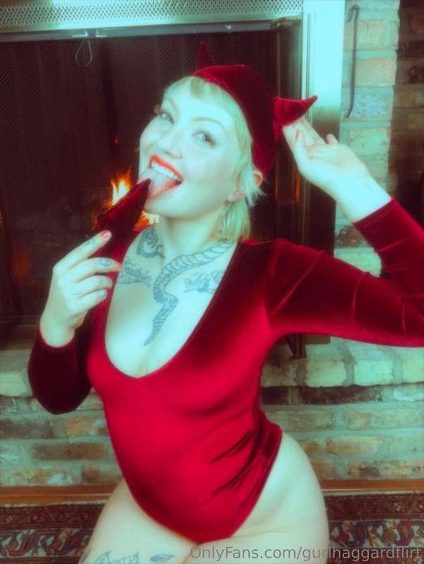 ❤️‍🔥DEVIL’S NIGHT DEEP THROAT❤️‍🔥 Unlock and enjoy this slip..