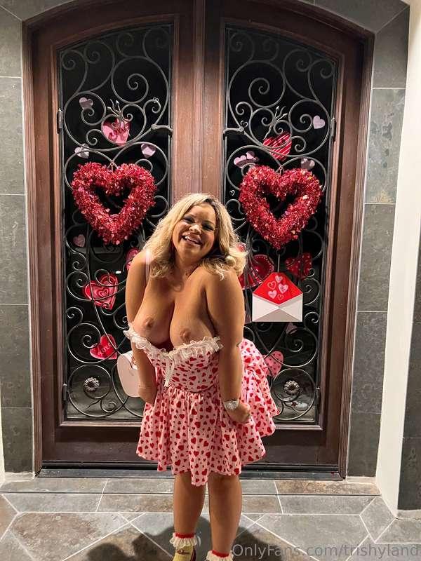 HAPPY VALENTINE'S DAY!!! should we get naughty ?