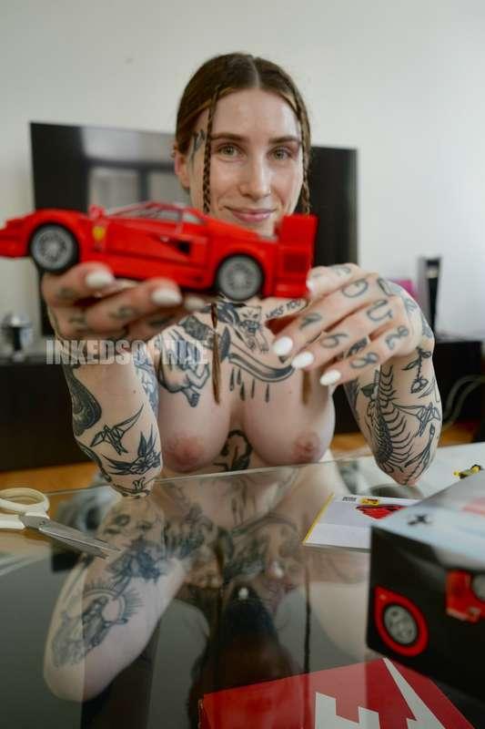 🏎️✨✨