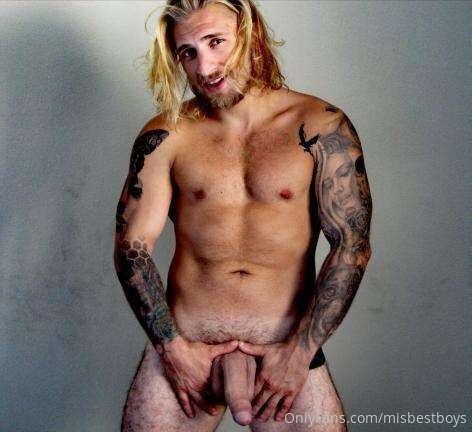 blonde good tattooed warrior strong and well armed🥒🥒🌶️🌶️🔥🔥 r..