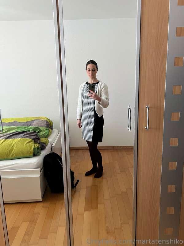 Good girl… and good girl!