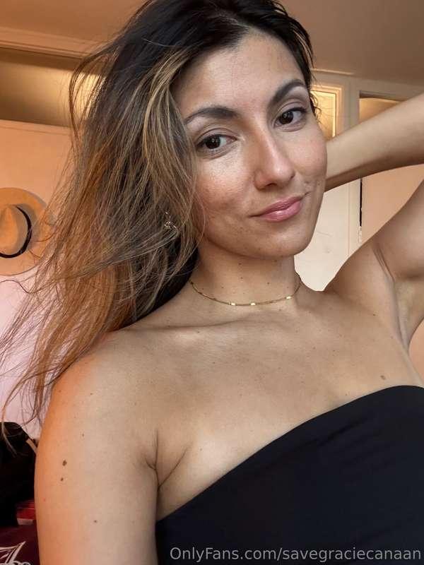 Might wanna check tha DMs 👀 😘 