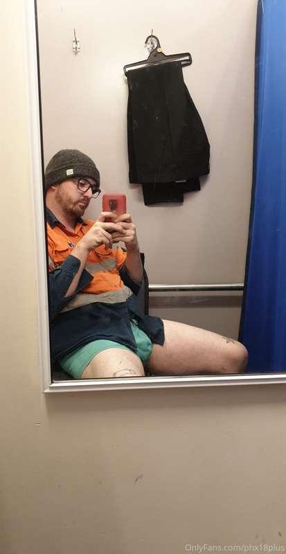 I have noticed it's mostly females that are subbed, so here ..