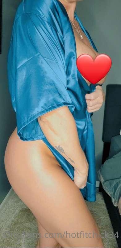 Looking for someone to keep me company tonight!  Who wants t..