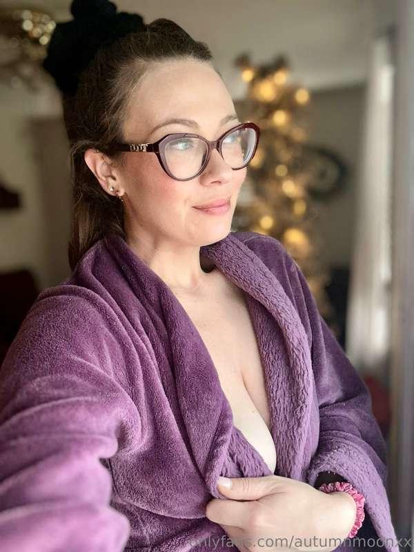 This bathrobe’s just the cover-up—trust me, I’m always ready..