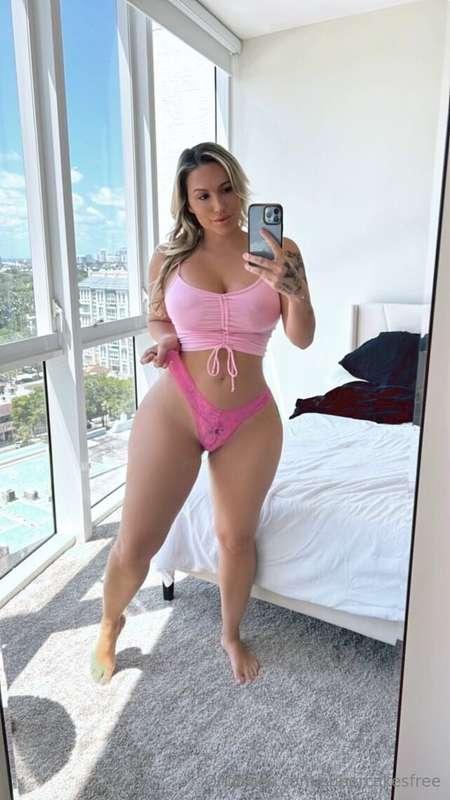 See these panties off at https://onlyfans.com/supercakes/c14..