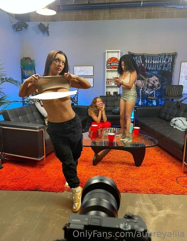 I took my top off at my NO JUMPER interview , sending out fu..